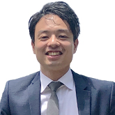 城殿 努様