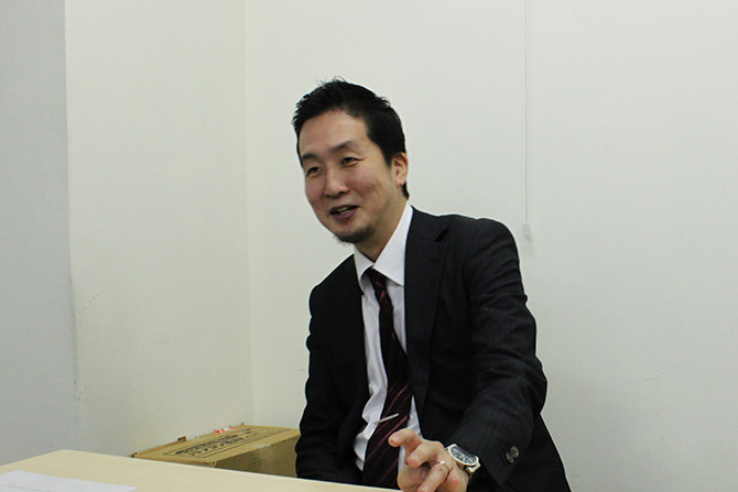 吉田拳氏