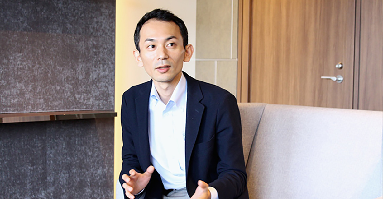 糸島求一氏